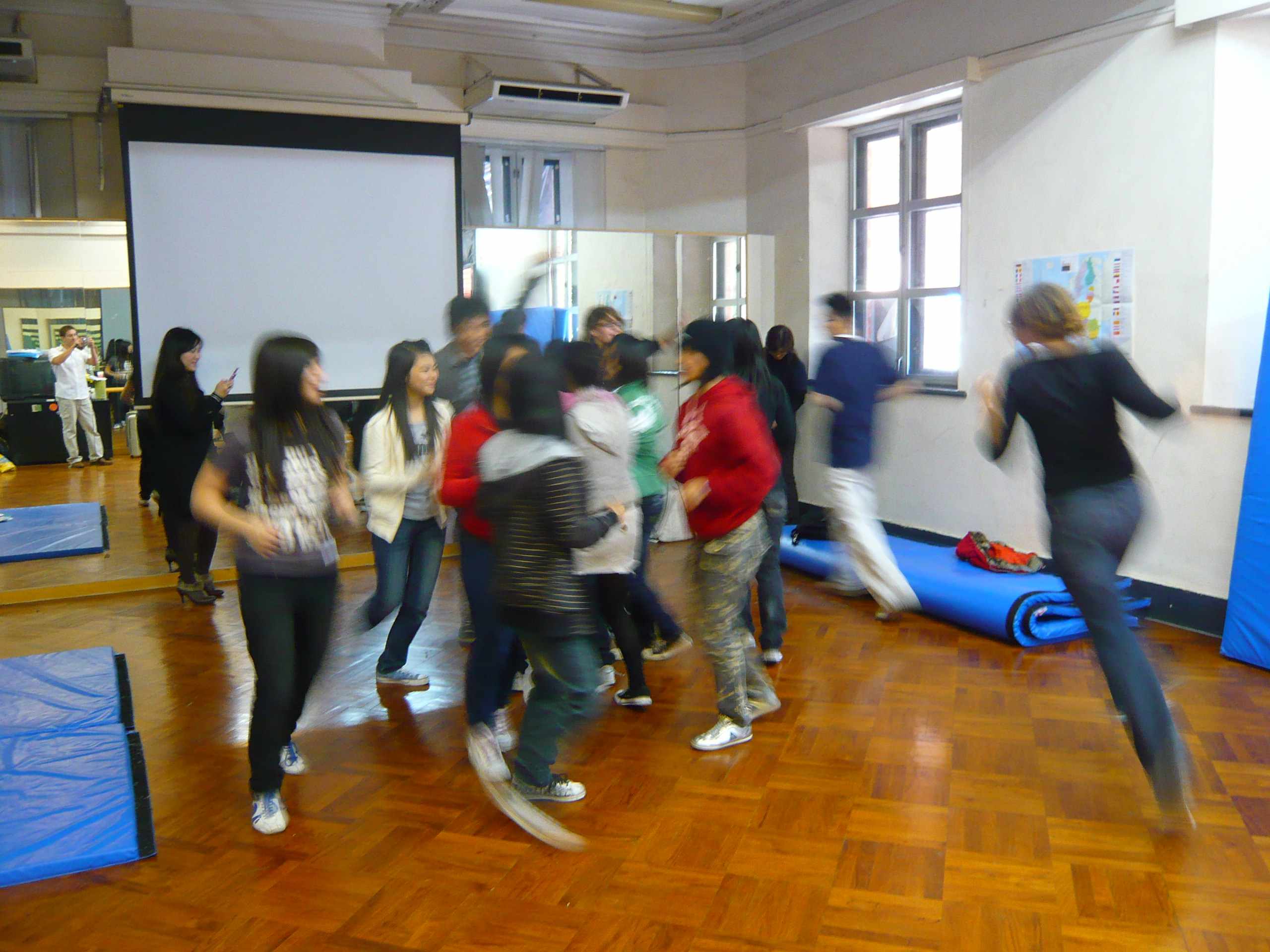 Theater workshop for children victim of violence in Hong Kong